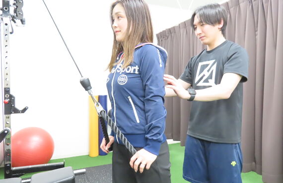 Tシャツが似合う、スッキリ二の腕へ/揖保郡太子町/ARQS
